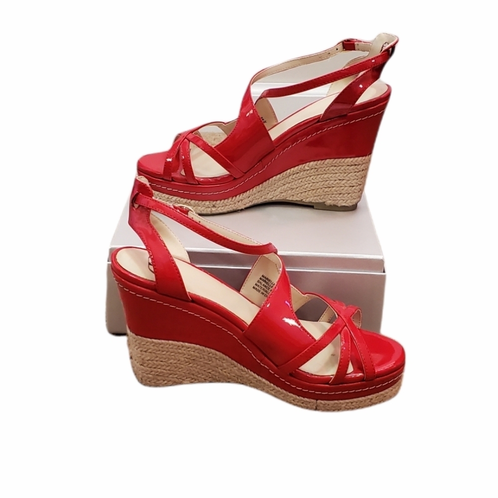 Kelsi Dagger Patent Leath Red Wedge 7.5 M
